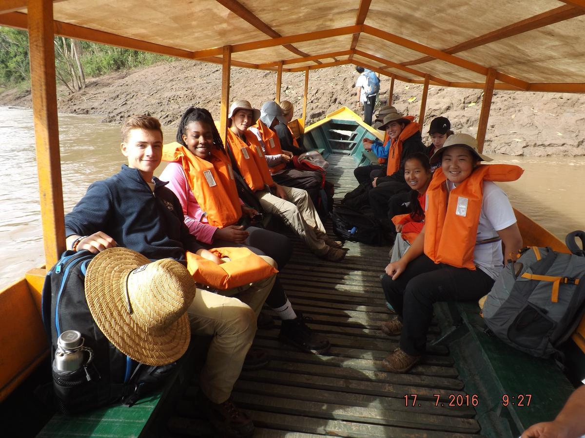 Tres Chimbadas Lake Lodge Tambopata Eksteriør billede