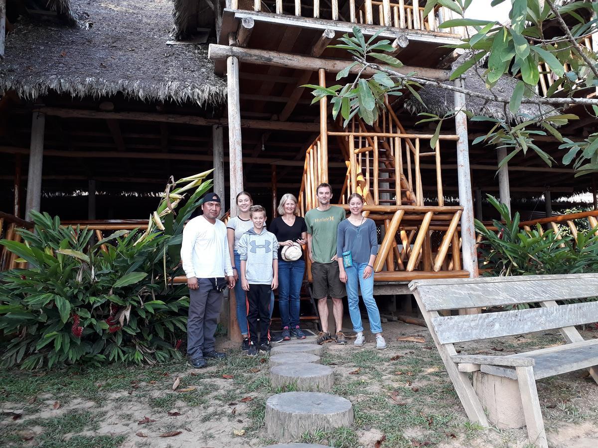 Tres Chimbadas Lake Lodge Tambopata Eksteriør billede