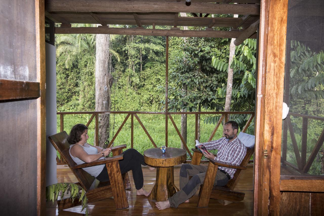 Tres Chimbadas Lake Lodge Tambopata Eksteriør billede